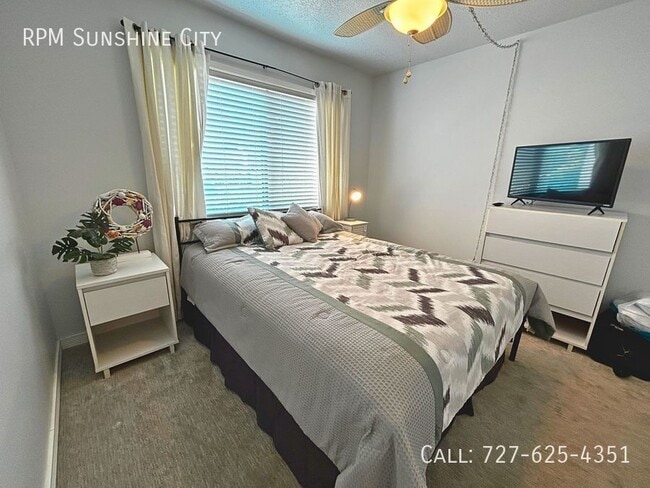 Building Photo - 5724 La Puerta Del Sol Blvd S