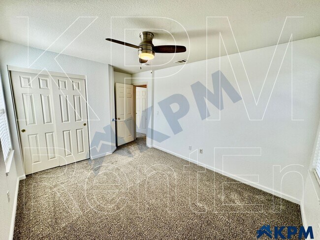 Building Photo - 1504 Cat Tail Dr