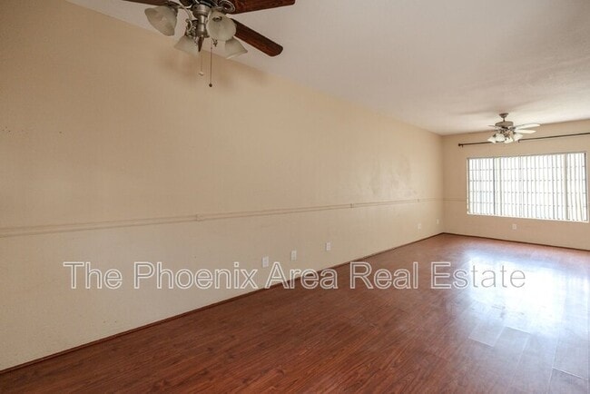 Building Photo - 2985 N Oregon St