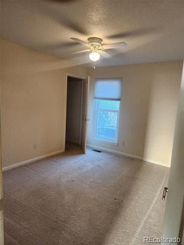 Building Photo - 9225 Clermont Dr