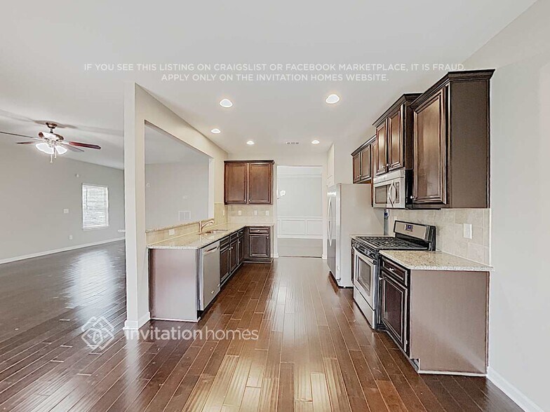 Building Photo - 805 Kite Way