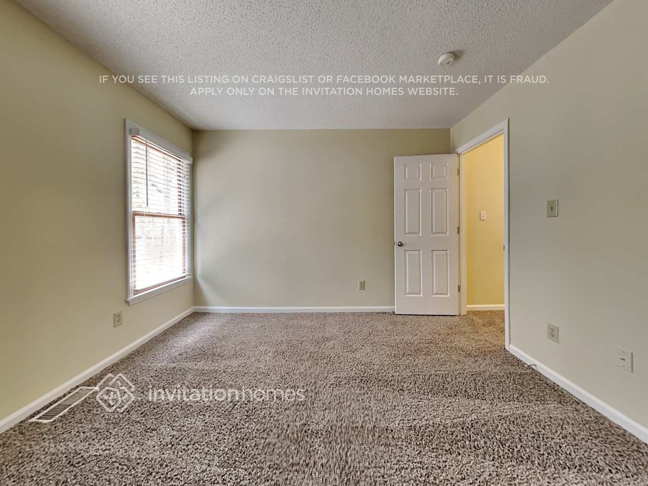 Building Photo - 10621 Northwoods Forest Dr