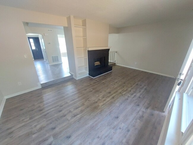 Building Photo - 804 Biltmore Dr