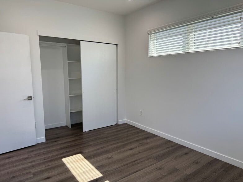 Building Photo - 4827 Cleon Ave