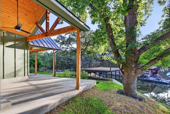 Building Photo - 308 Mountain View