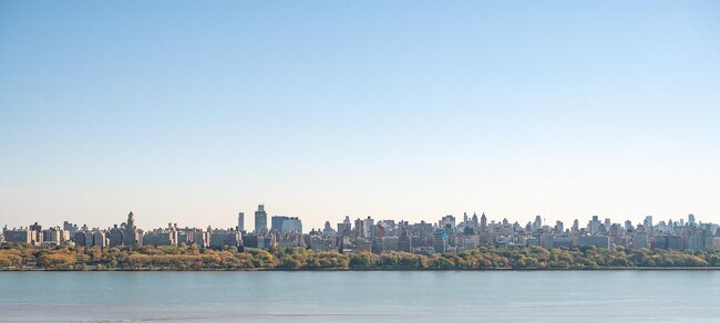 Building Photo - 9060 Palisade Ave