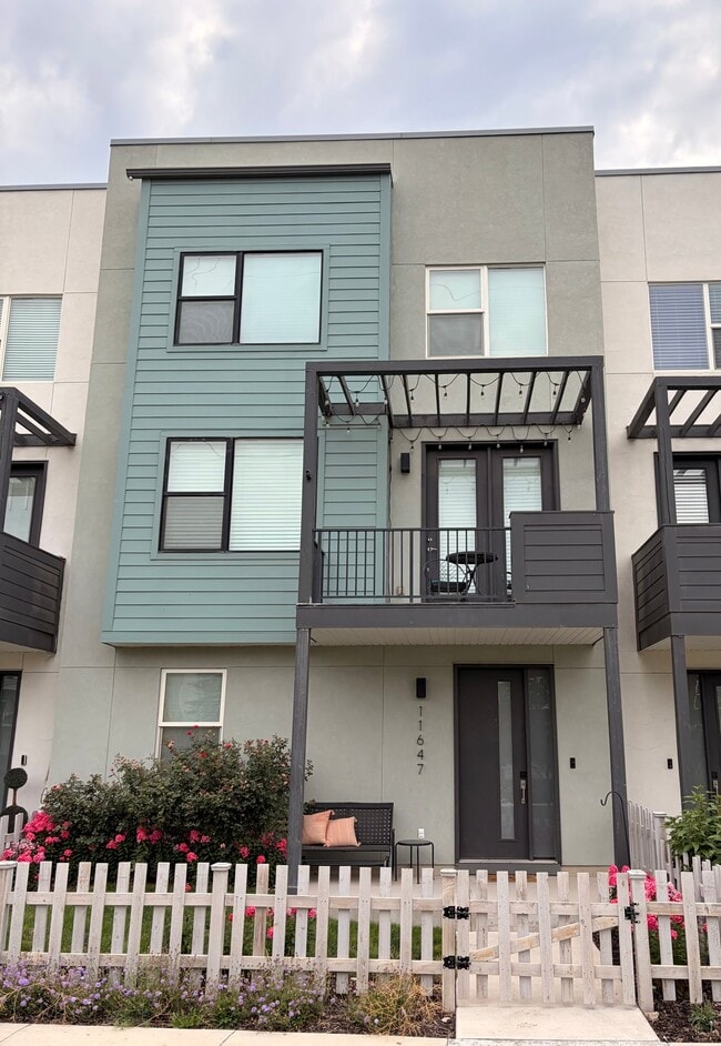 Building Photo - 11647 S Skyward Rd