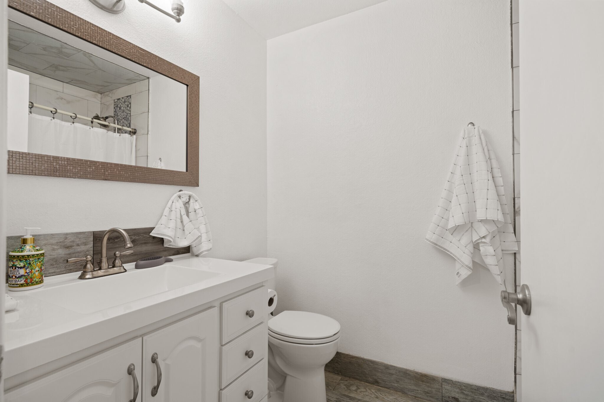Building Photo - 14500 Palmas Dr