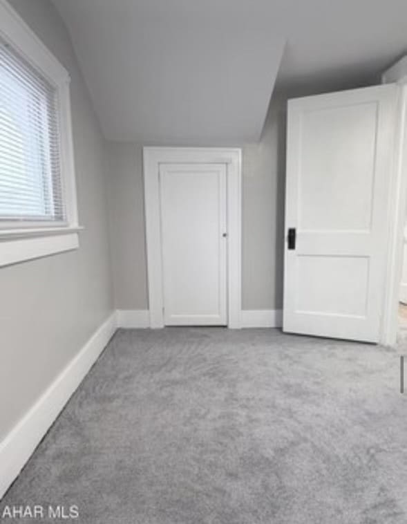 Building Photo - 5360 E Pleasant Valley Blvd