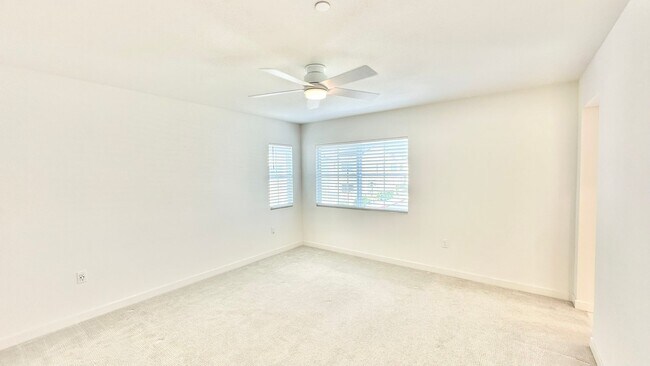 Building Photo - Beautiful, Newer Construction Home in Desi...