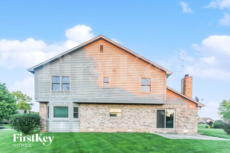 Building Photo - 458 Pebble Way