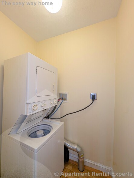 Building Photo - 615 Boston Ave