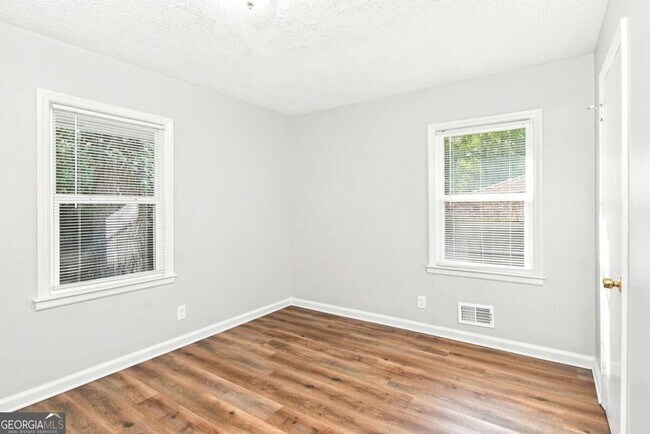 Building Photo - 1598 San Gabriel Ave