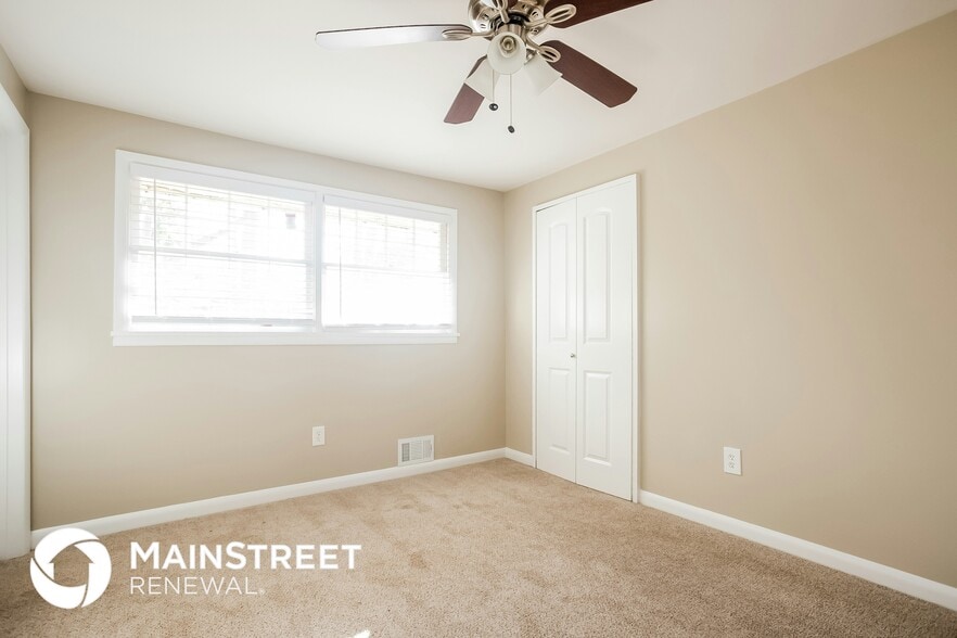 Building Photo - 2134 Elinwood Dr