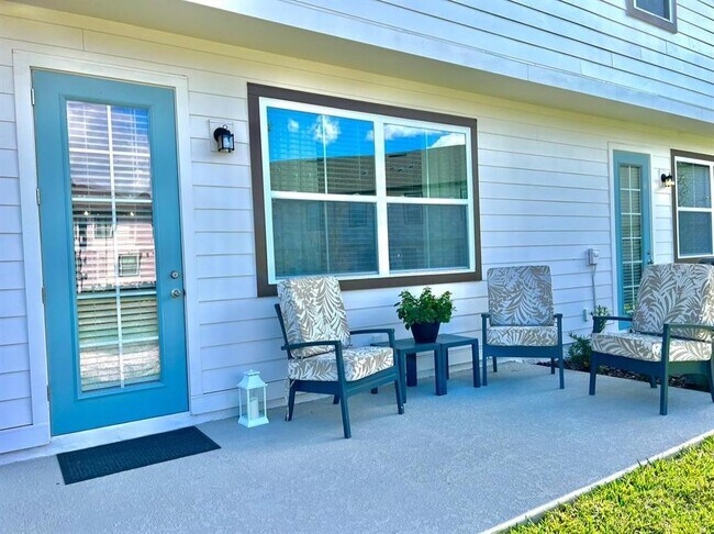 Building Photo - 742 Longboat Dr