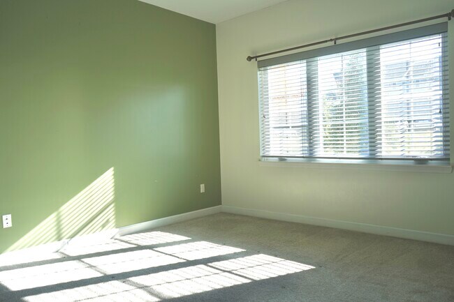 Building Photo - 5660 Arbor Chase Dr