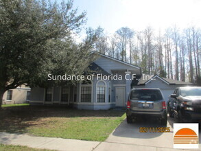 Building Photo - A Must See!!!