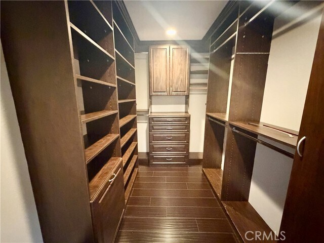 Building Photo - 9272 Sunridge Dr