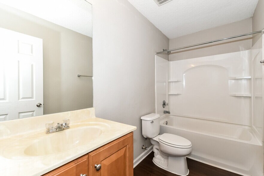 Building Photo - 11384 Cain Oaks Court