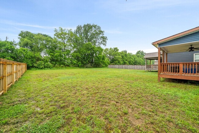 Building Photo - 180 Sambar Dr