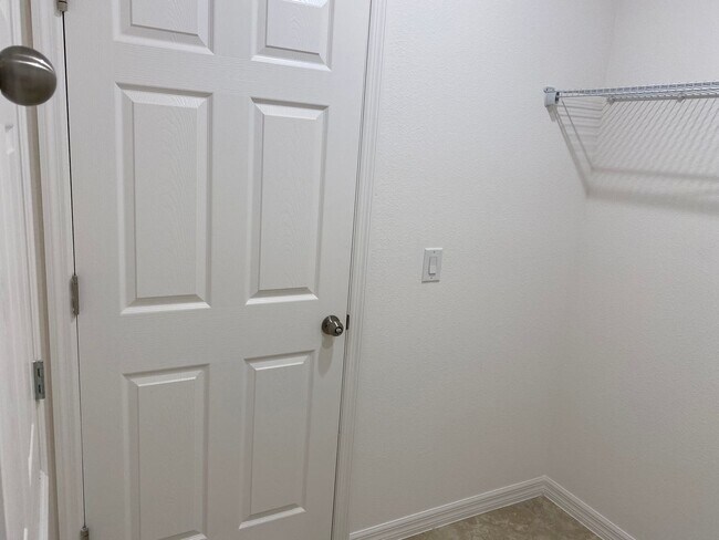 Building Photo - Newer Home, 3 Bedroom 2 Bath,  2 Car Garage with Electric Opener, for Rent at 9168 Early Loop, Gr...