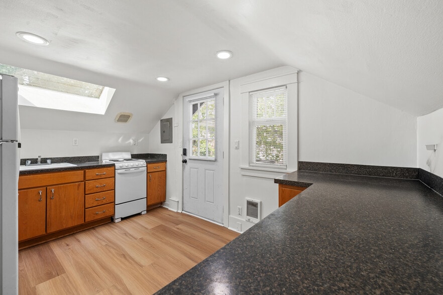 Kitchen - 4716 7th Ave NE