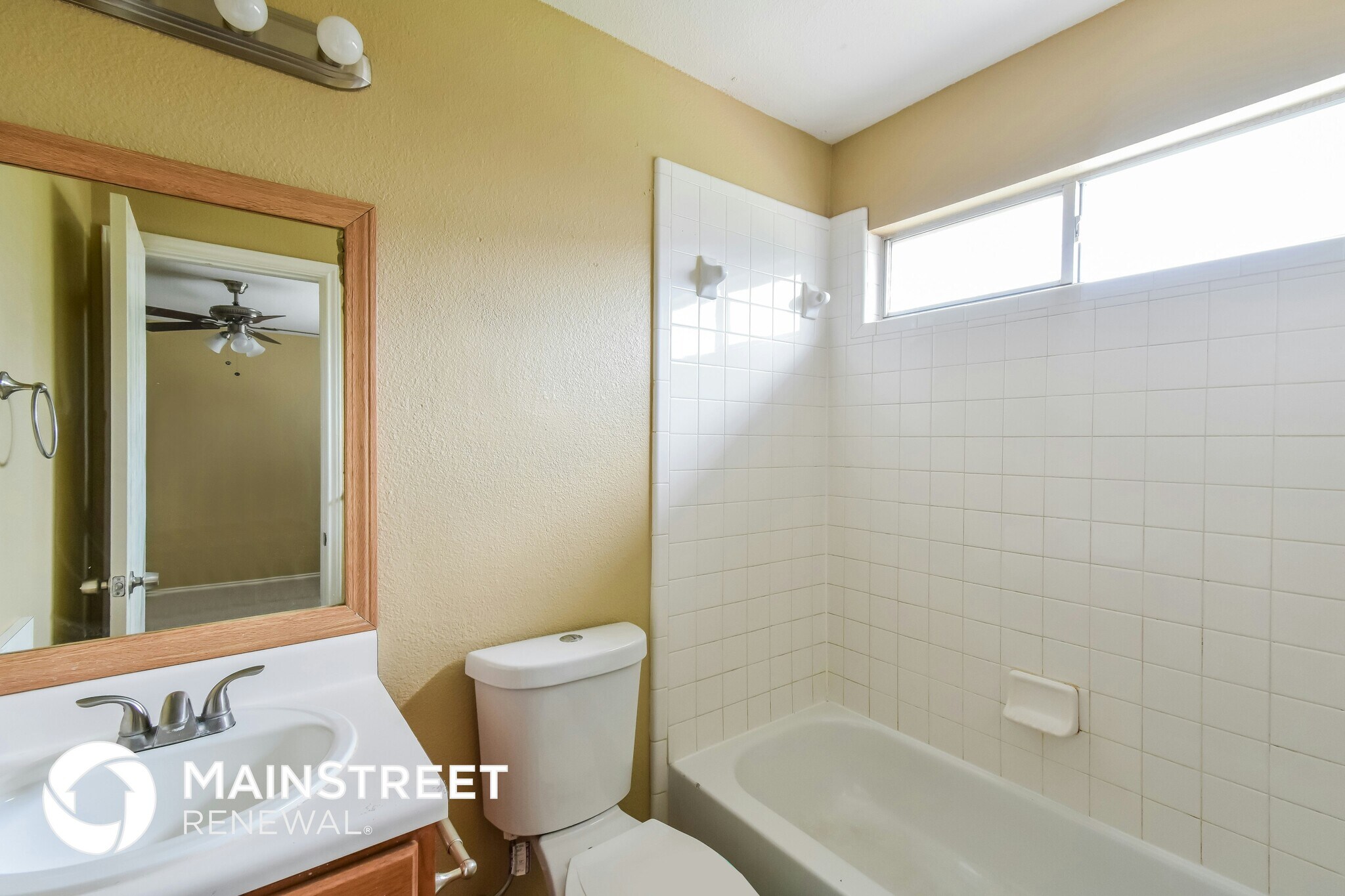 Building Photo - 4846 Dahlia Terrace