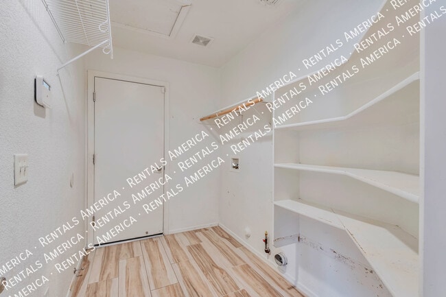 Building Photo - 3408 N Green Gulch Ct