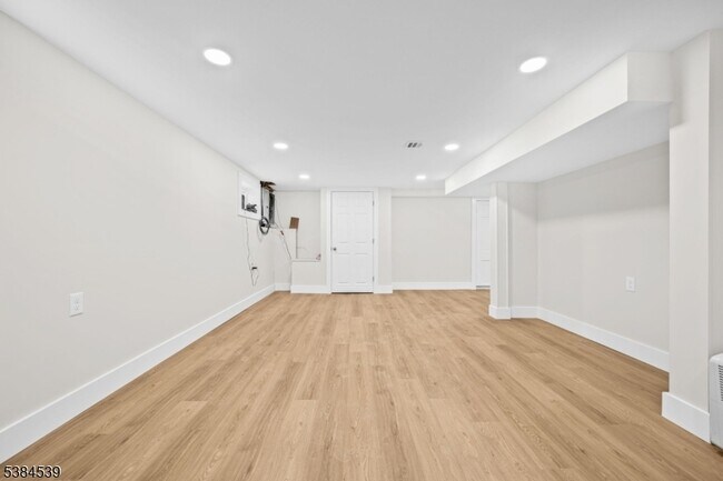 Building Photo - 83 Harrison Ave