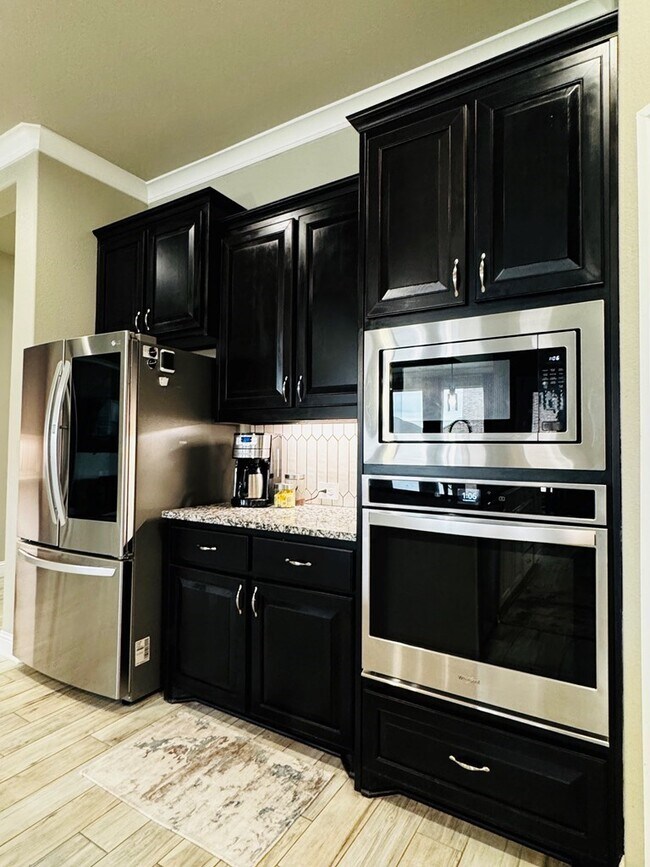 Building Photo - 8632 Alnwick Dr