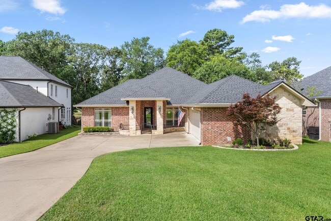 Building Photo - 440 Bunker Dr