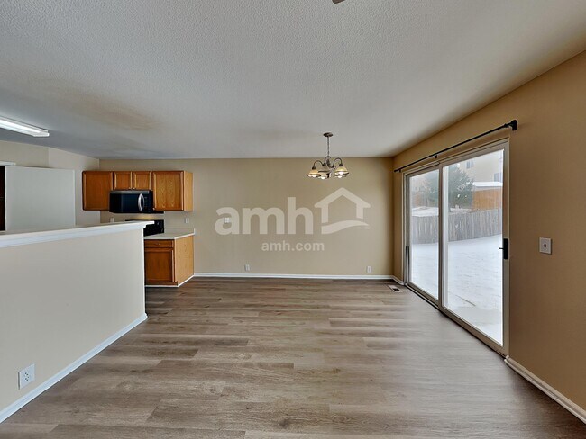 Building Photo - 1131 White Stone Way