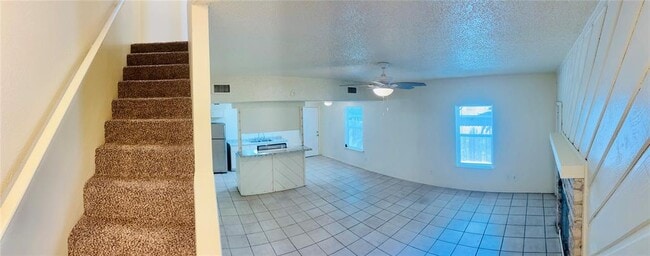 Building Photo - 1206 Tartan Ln