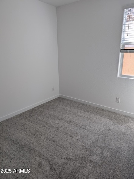 Building Photo - 3113 S 156th Ave