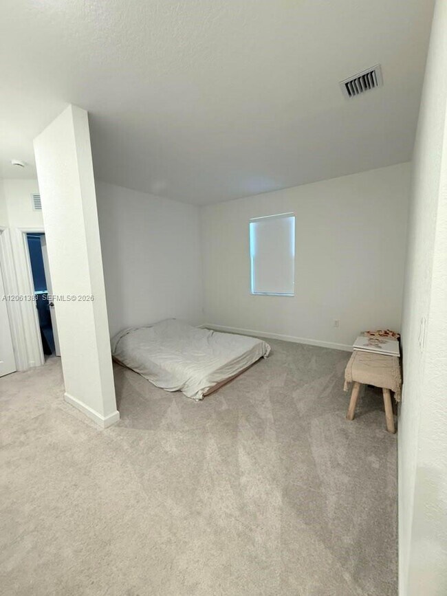 Building Photo - 23071 SW 131st Ave