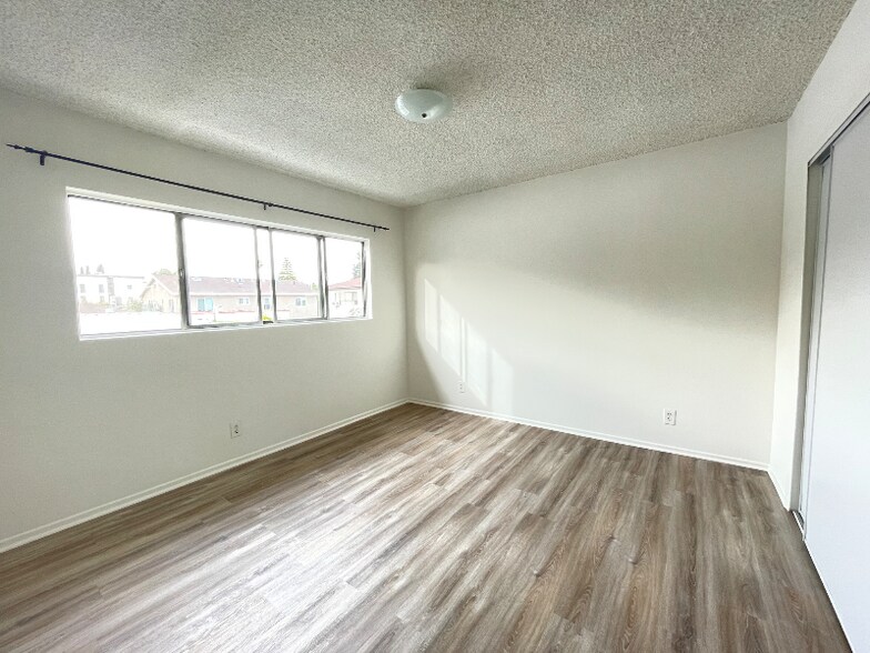 Building Photo - 9051 Cattaraugus Ave