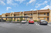 Building Photo - 2845 SW 22nd Ave