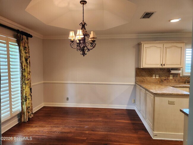 Building Photo - 103 Mews Cir