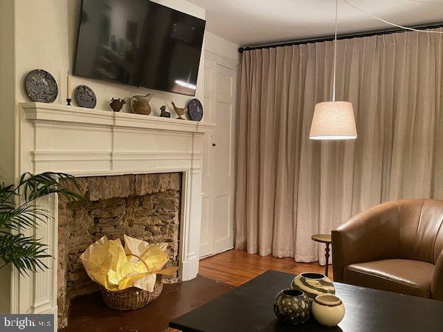 Building Photo - 15 W Ferry St