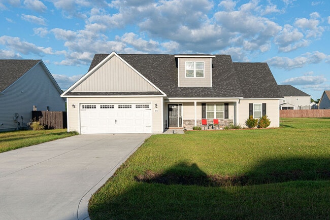 Primary Photo - 308 Channel Run Ln