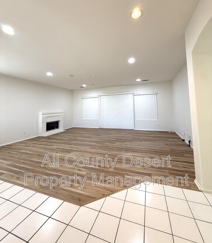 Building Photo - 74594 Moss Rose Dr