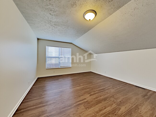 Building Photo - 2498 Port Kembla Dr