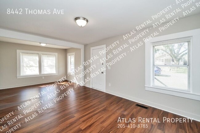Building Photo - 8442 Thomas Ave