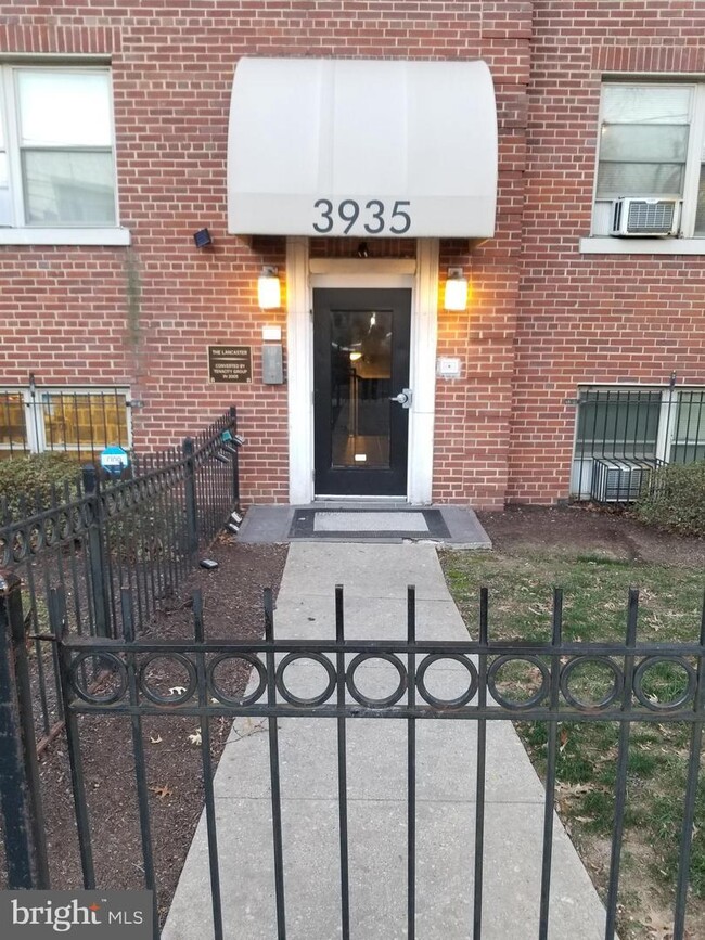 Primary Photo - 3935 S St SE