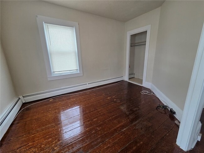 Building Photo - 292 Pleasant St