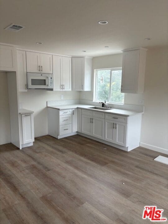 Building Photo - 7072 Summitrose St