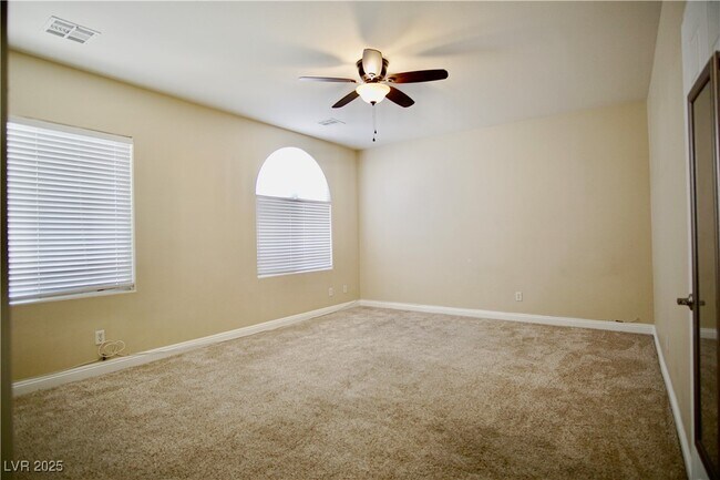 Building Photo - 10749 Turquoise Valley Dr
