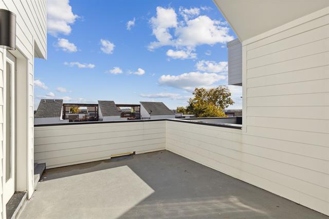Building Photo - 426 Melba St