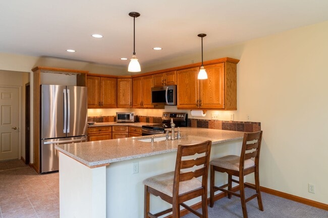 Building Photo - Spacious 2 Bedroom Condo plus Loft on a Beautiful Cul-de-Sac off of Kagy