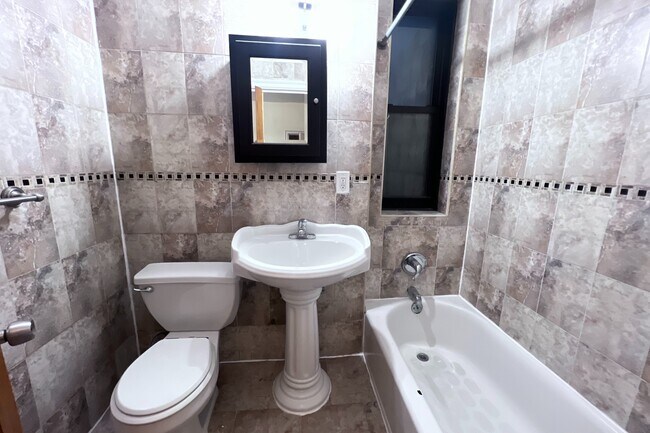 Floorplan - 30 Dongan Place